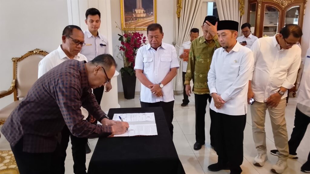 Pemkab Majalengka Salurkan Dana Hibah Rp3,67 Miliar untuk Delapan Partai Politik