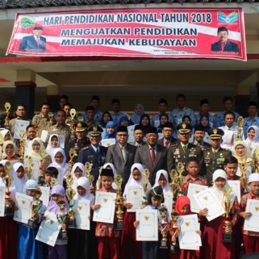 Bupati Majalengka Pimpin Upacara Peringatan Hari Pendidikan Nasional Tahun 2018