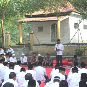 Bupati Lakukan Ziarah ke Makam Pangeran Muhamad