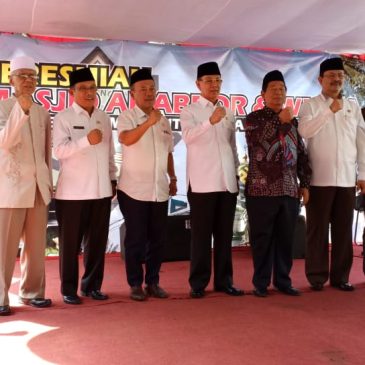 Bupati Resmikan Masjid Al-Abror dan Wisma Islamic Center