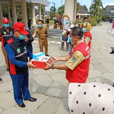 Bupati Majalengka Lepas Tim Gerak Cepat Penanganan COVID-19