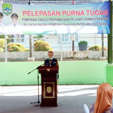 Bupati Pimpin Pelepasan Purna Tugas Pimpinan Tinggi Pratama dan Pejabat Administratur Di Lingkungan Pemkab Majalengka