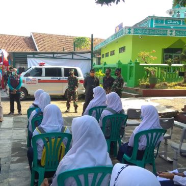 Sekda Pantau Pelaksanaan Gebyar Vaksinasi Pelajar