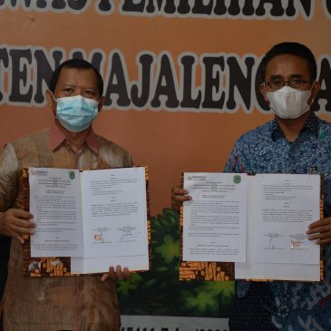Optimalisasi Publikasi Kepemiluan, Bawaslu Kab. Majalengka Tandatangani MoU dengan Diskominfo Kab. Majalengka