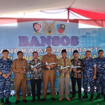 HUT Bakti TNI AU ke 75 Lanud S.Sukani  Adakan Baksos  dan Penyerahan SK. Pahlawan Nasional