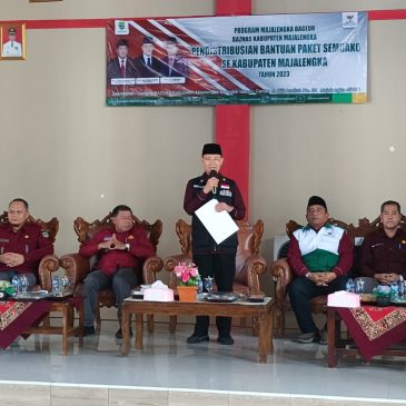 Bupati Bersama Baznas Kab.Majalengka Salurkan Ribuan Paket Sembako dalam Program Majalengka Bageur