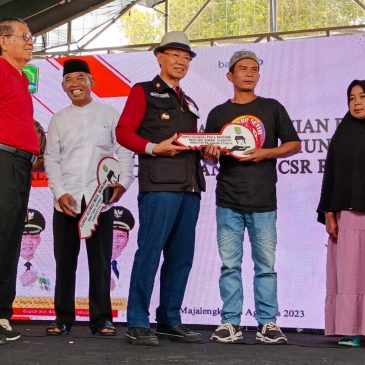 Bupati Launching Bantuan CSR Rutilahu Tahun 2023, Sekaligus Penyerahan Kunci dan Peresmian Rumah Relokasi Pasca Bencana Tahun 2022