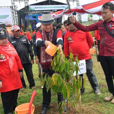 Peringati Hari Menanam Pohon Indonesia, Bupati Pimpin Aksi Penanaman Bibit Pohon