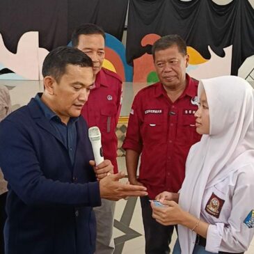 Jelang Pemilu 2024, Disducapil Kabupaten Majalengka Jemput Bola Perekaman KTP Pemula.