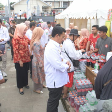 PJ Bupati Majalengka Buka Bazar Ramadhan 1445 H
